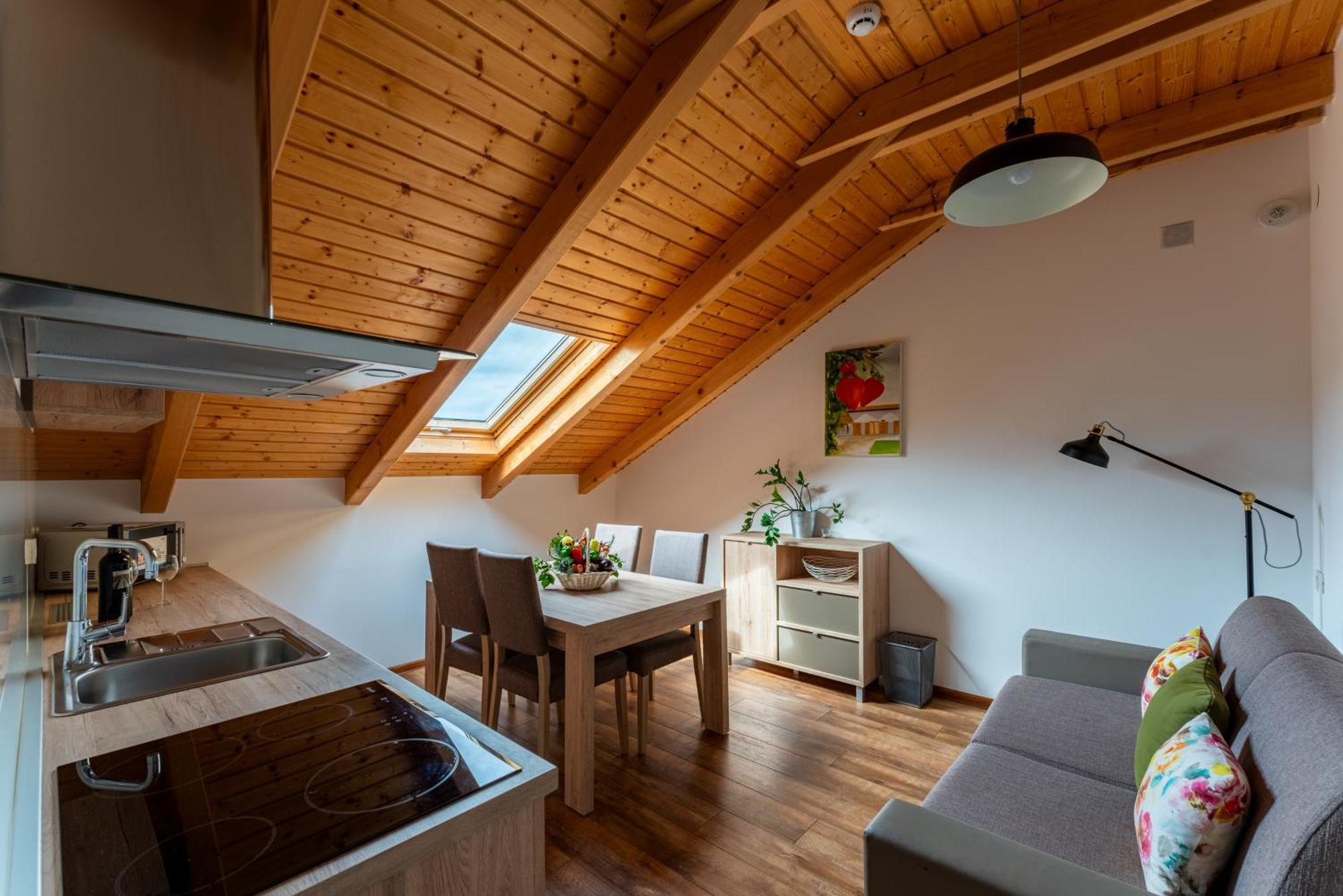 Bed&Breakfast Vinarija Coner Бьеловар Экстерьер фото