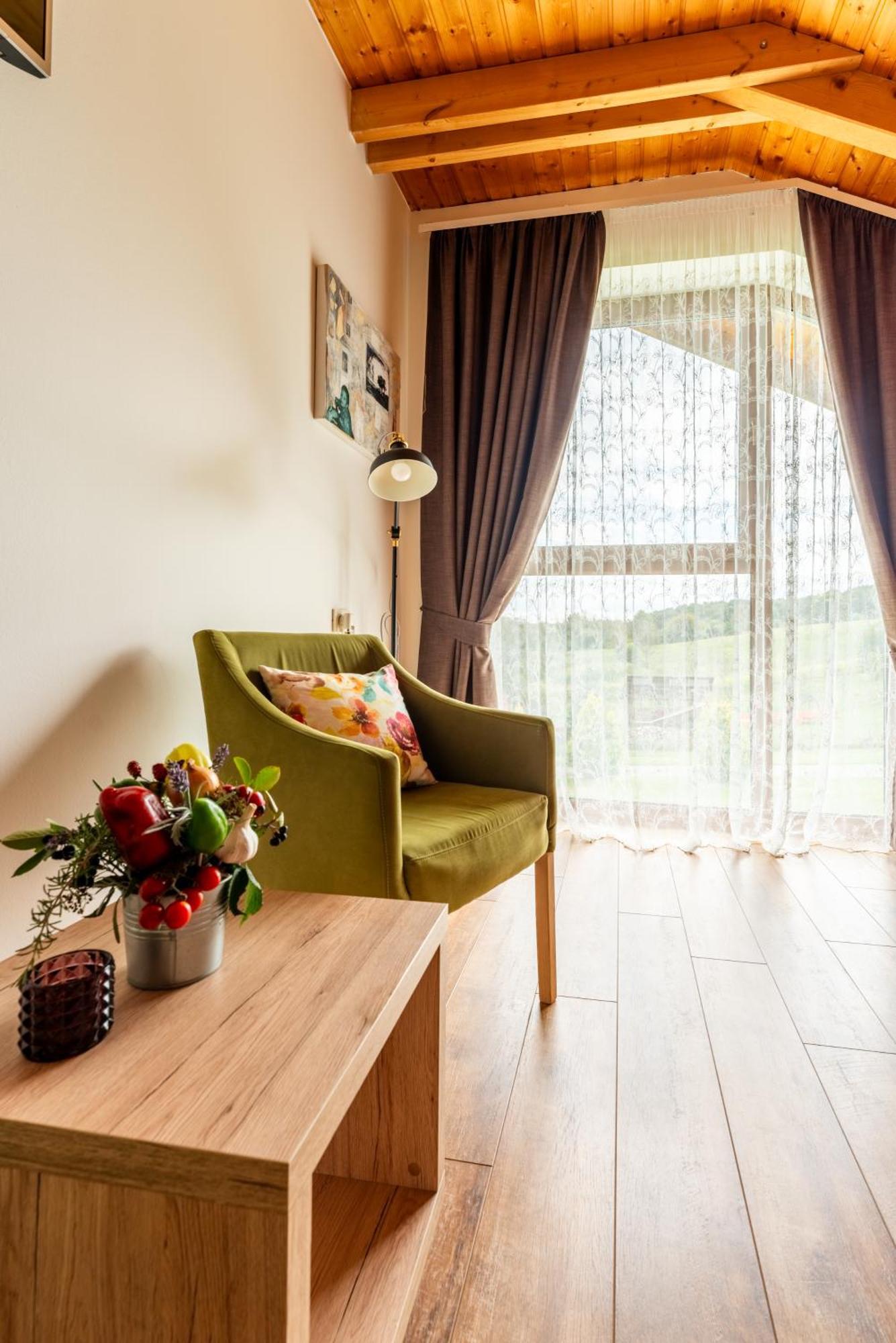 Bed&Breakfast Vinarija Coner Бьеловар Экстерьер фото