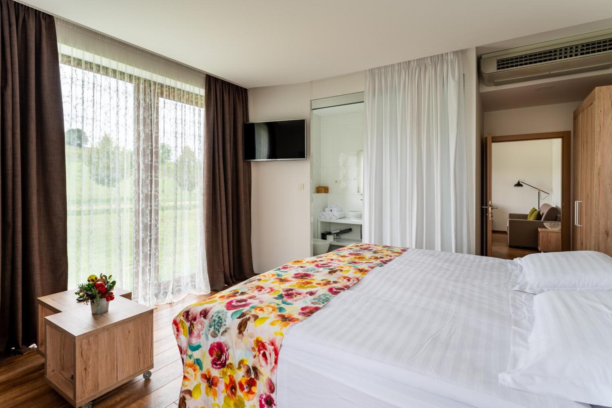 Bed&Breakfast Vinarija Coner Бьеловар Экстерьер фото