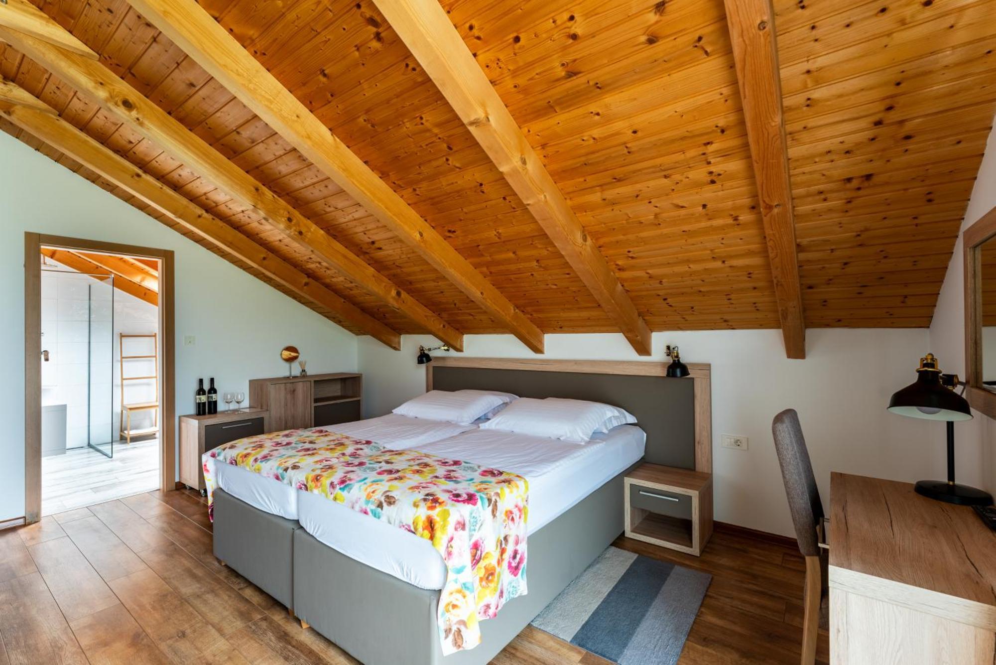 Bed&Breakfast Vinarija Coner Бьеловар Экстерьер фото