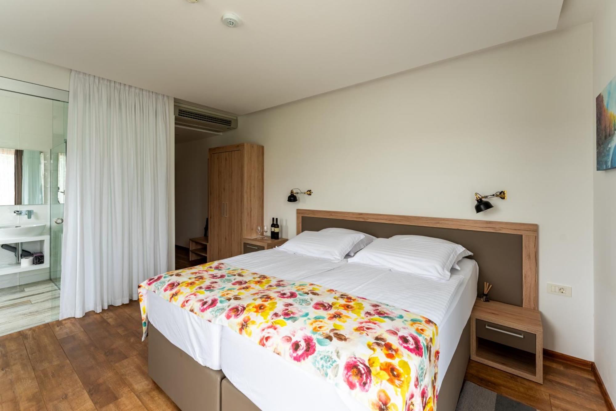 Bed&Breakfast Vinarija Coner Бьеловар Экстерьер фото